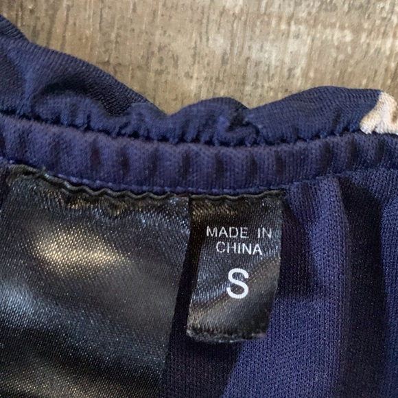 Trixxi Chevron Patterned Sleeve-less Maxi-Dress Sz S Beautiful Colorful Pattern - Picture 5 of 9